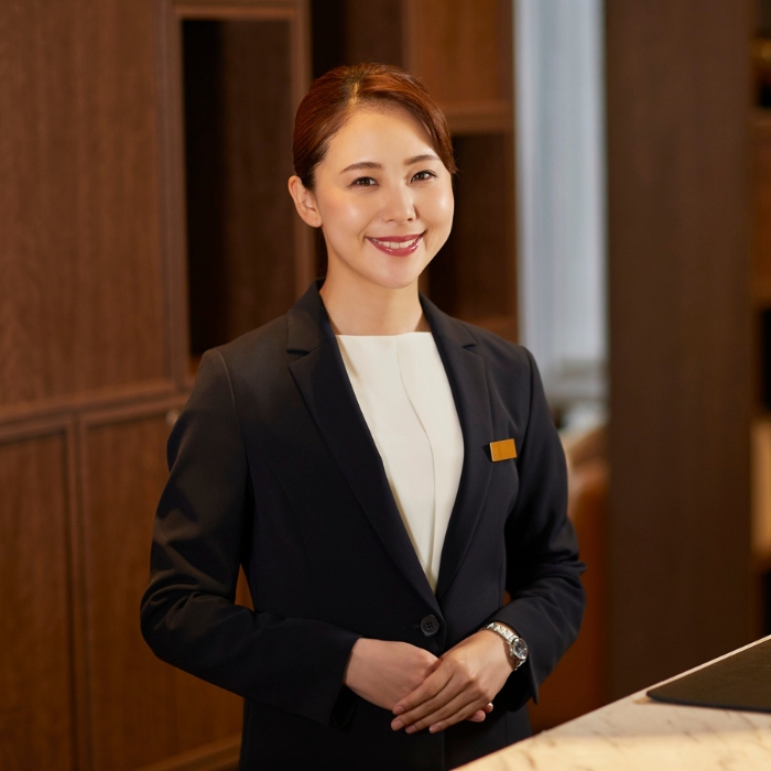 Nhân Viên Lễ Tân - Hành Chính