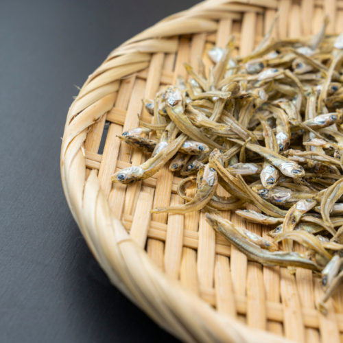 Làm Đồ Ăn Vặt Từ Cá Khô: Hương Vị Mới Cho Giới Trẻ