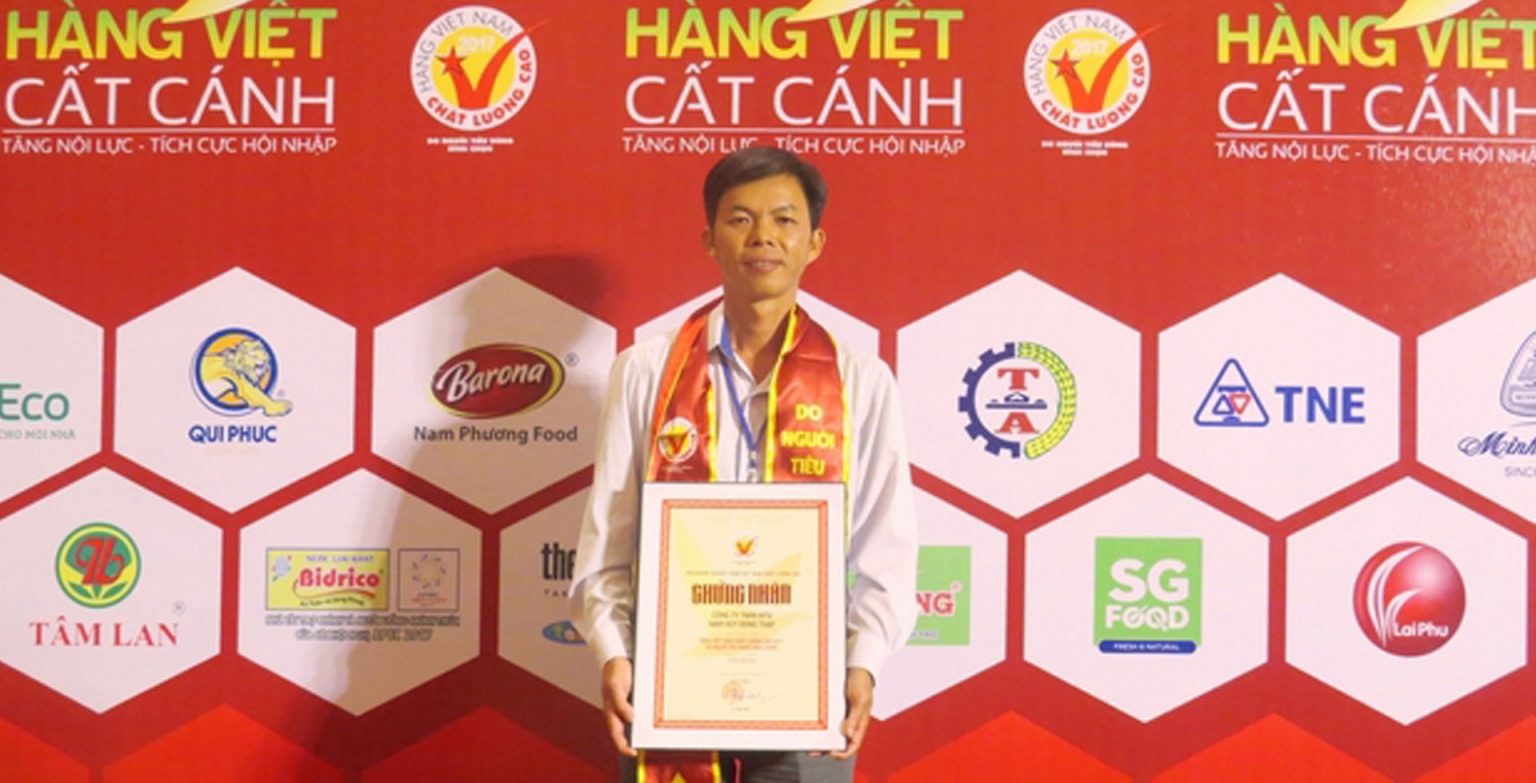 Về Chúng Tôi
