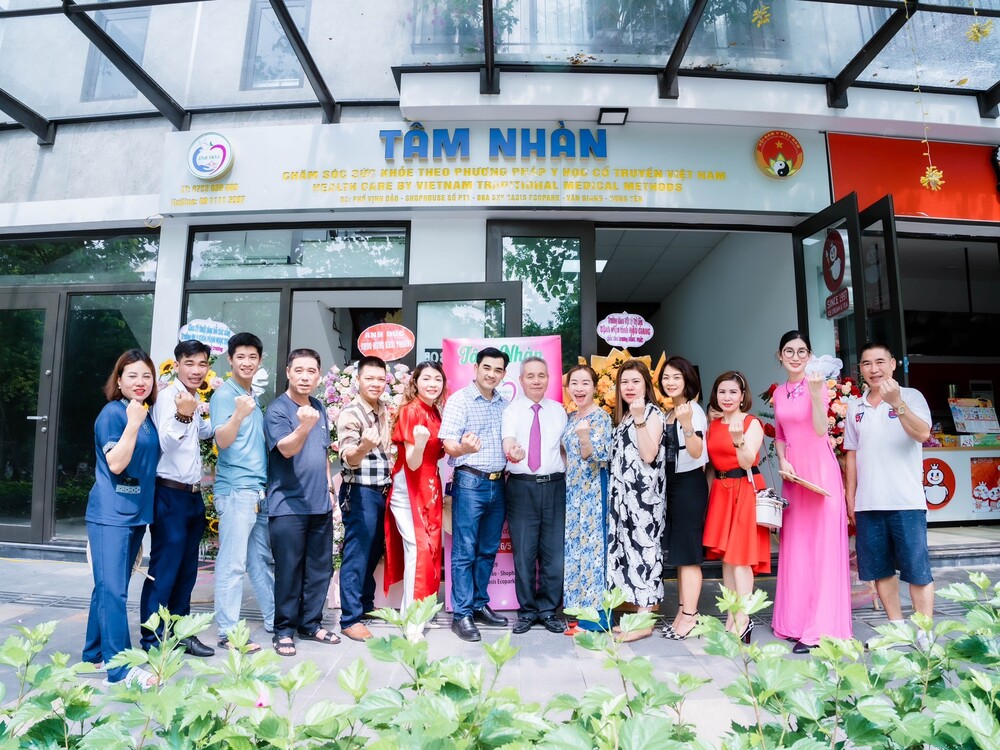Về chúng tôi